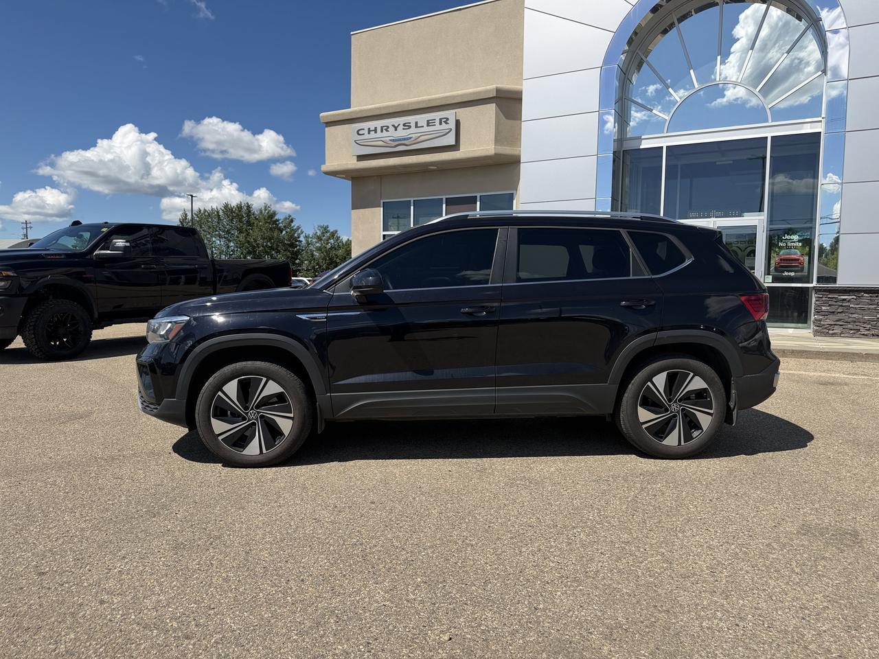 2024 Volkswagen Taos Comfortline 4MOTION | Low KMs | Turbocharged I4 | Wireless Connectivity Redwater AB
