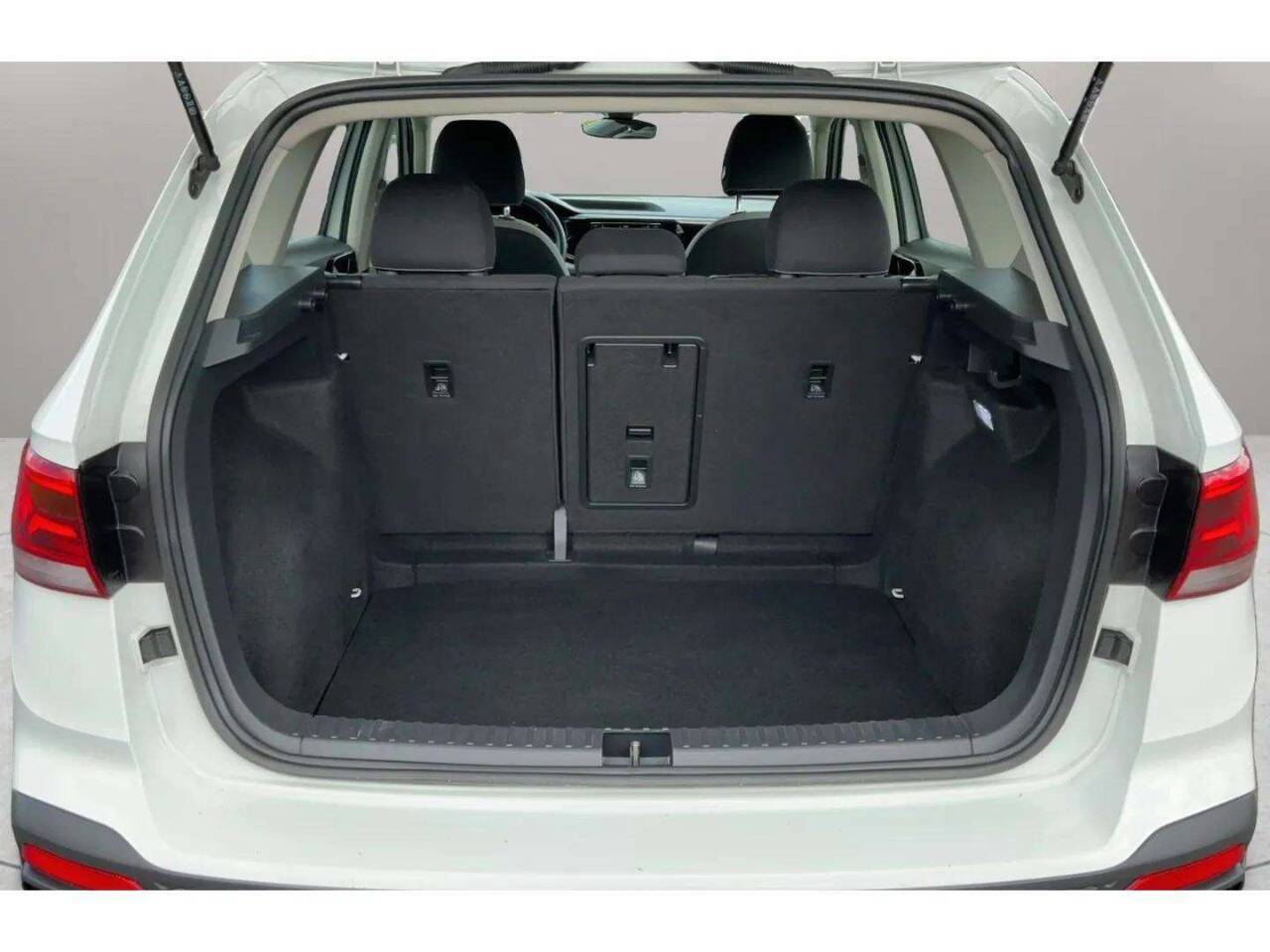 2024 Volkswagen Taos S 4dr SUV Chesterfield MI