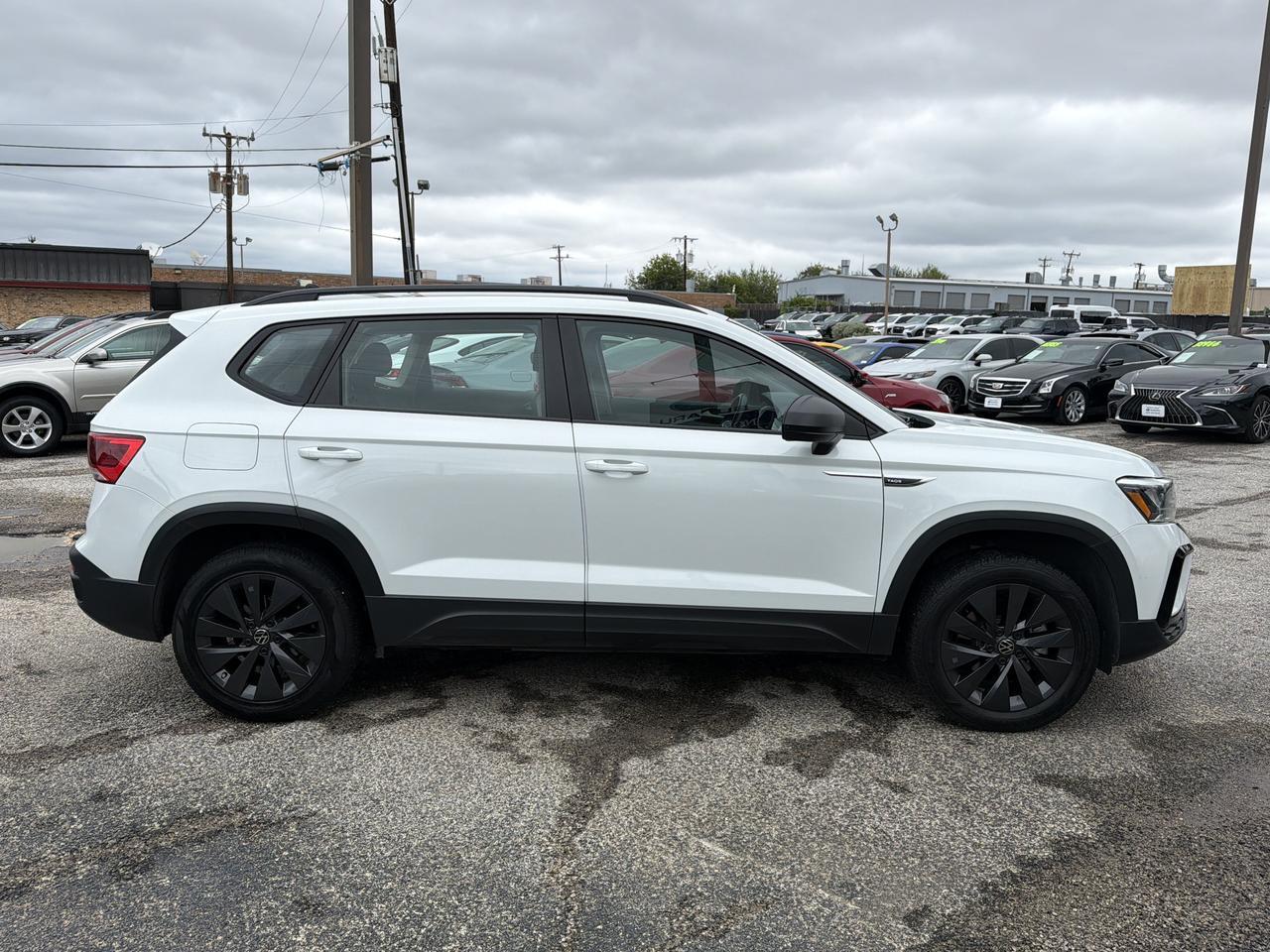 2024 Volkswagen Taos S