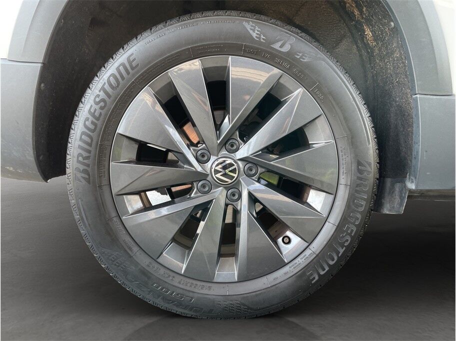 2024 Volkswagen Taos S Sport Utility 4D Port Orchard WA