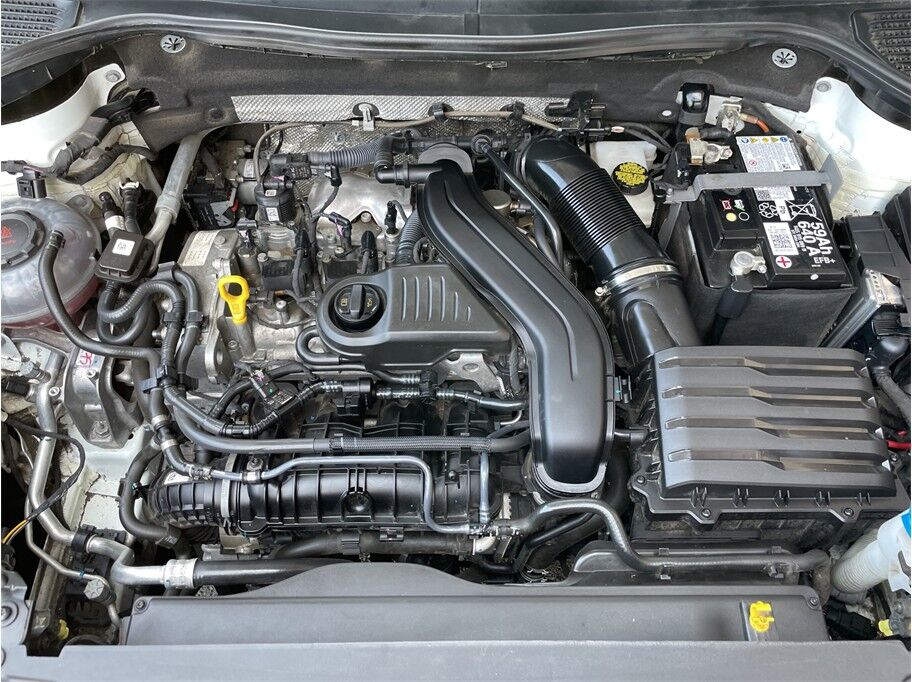 2024 Volkswagen Taos S Sport Utility 4D Port Orchard WA
