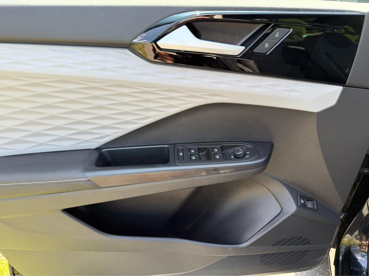 2024 Volkswagen Taos S Wellesley MA