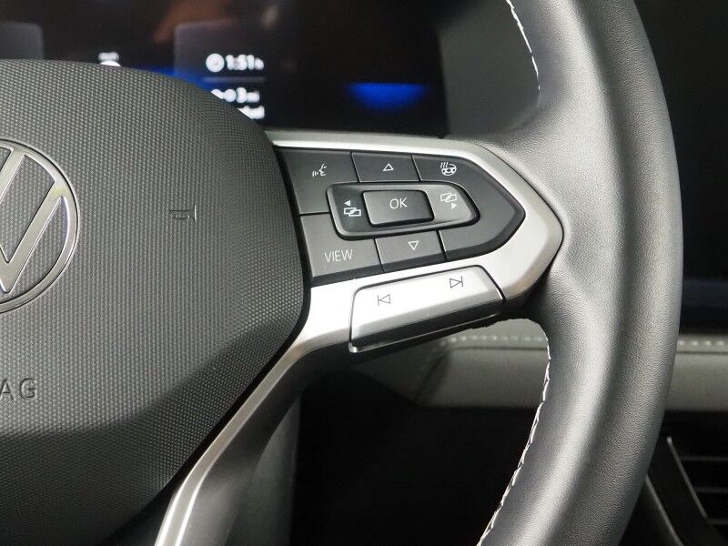 2024 Volkswagen Taos SE *ADAPTIVE CRUISE, SAFETY ALERTS, DIGITAL COCKPIT, BACKUP-CAMERA, COLOR TOUCHSCREEN, HEATED SEATS/STEERING, REMOTE START, KEYLESS ENTRY, WIRELESS CHARGING, ANDROID & APPLE Round Rock TX