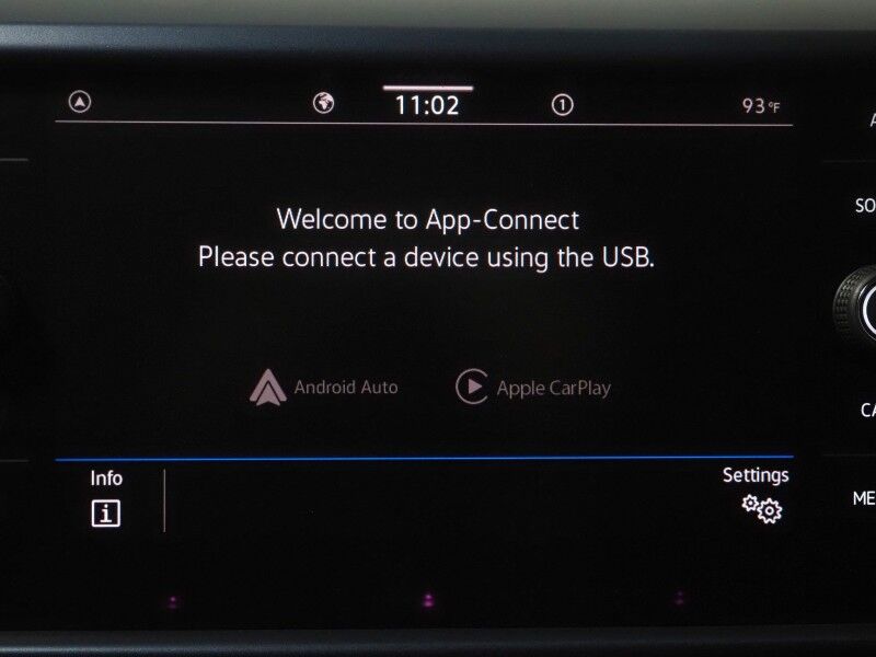 2024 Volkswagen Taos SE *ADAPTIVE CRUISE, SAFETY ALERTS, DIGITAL COCKPIT, BACKUP-CAMERA, COLOR TOUCHSCREEN, HEATED SEATS/STEERING, REMOTE START, KEYLESS ENTRY, WIRELESS CHARGING, ANDROID & APPLE Round Rock TX