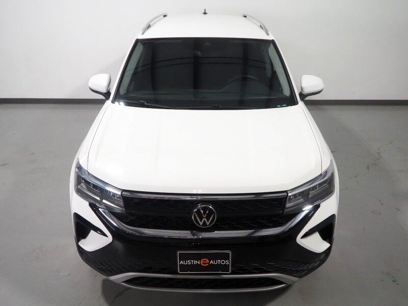2024 Volkswagen Taos SE *ADAPTIVE CRUISE, SAFETY ALERTS, DIGITAL COCKPIT, BACKUP-CAMERA, COLOR TOUCHSCREEN, HEATED SEATS/STEERING, REMOTE START, KEYLESS ENTRY, WIRELESS CHARGING, ANDROID & APPLE Round Rock TX