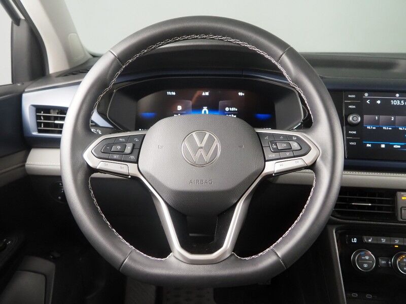 2024 Volkswagen Taos SE *ADAPTIVE CRUISE, SAFETY ALERTS, DIGITAL COCKPIT, BACKUP-CAMERA, COLOR TOUCHSCREEN, HEATED SEATS/STEERING, REMOTE START, KEYLESS ENTRY, WIRELESS CHARGING, ANDROID & APPLE Round Rock TX