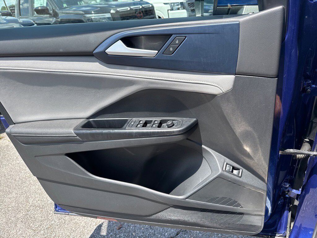 2024 Volkswagen Taos SE Johnson City TN