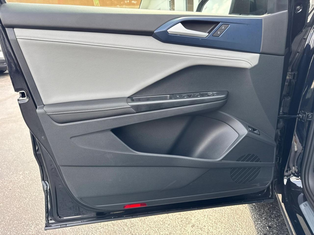 2024 Volkswagen Taos SE Miami FL