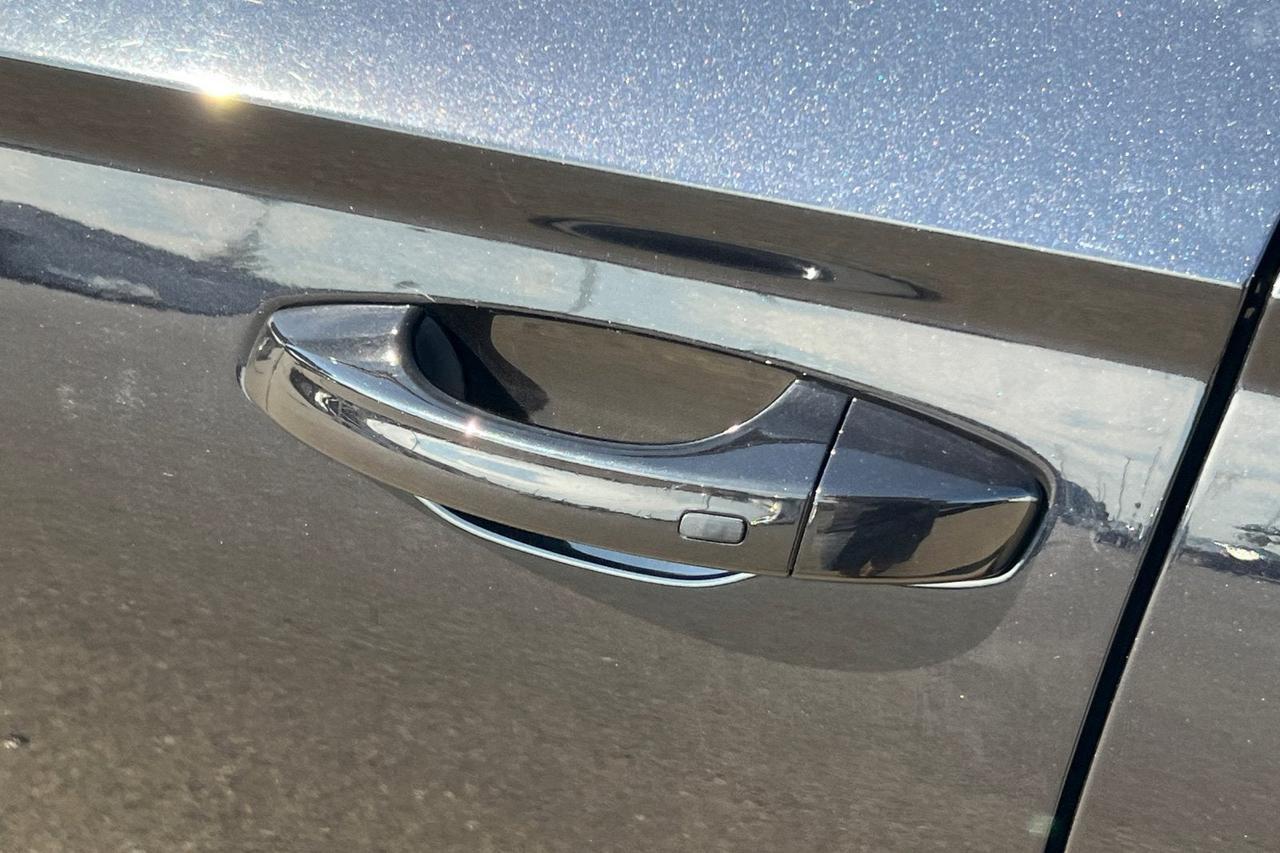 2024 Volkswagen Taos SE Roseville CA