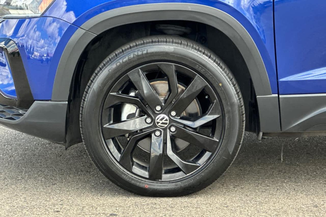 2024 Volkswagen Taos SE Roseville CA