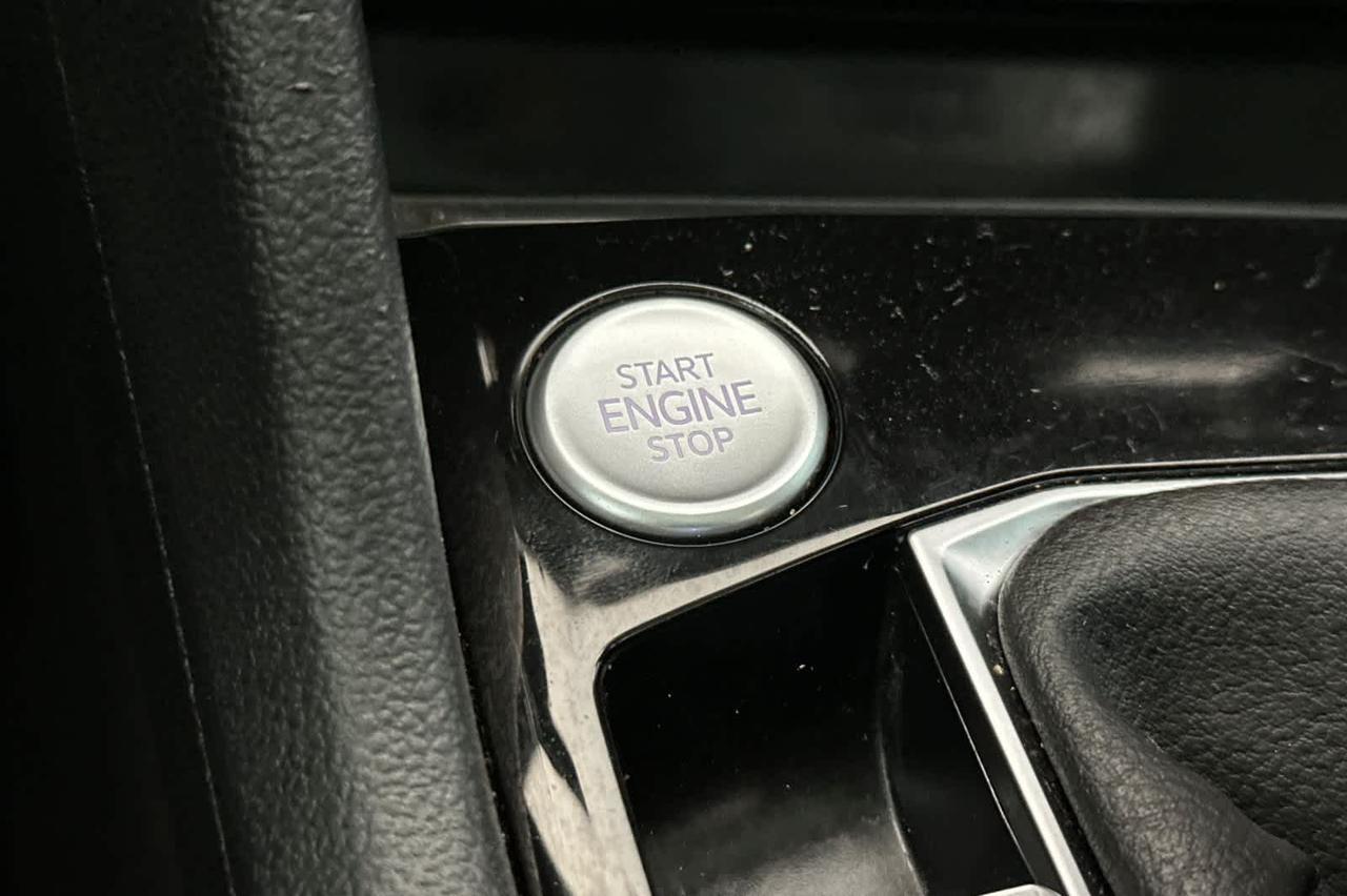 2024 Volkswagen Taos SE Roseville CA