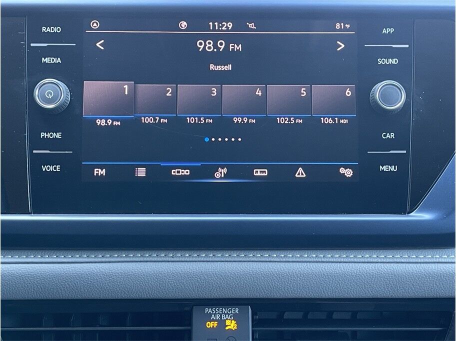2024 Volkswagen Taos SE Sport Utility 4D Port Orchard WA
