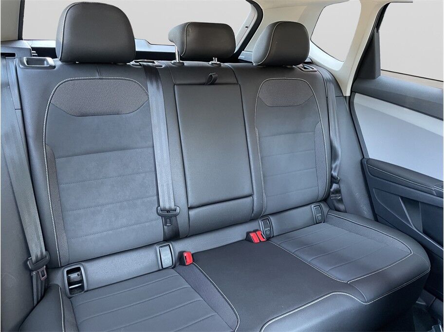 2024 Volkswagen Taos SE Sport Utility 4D Port Orchard WA
