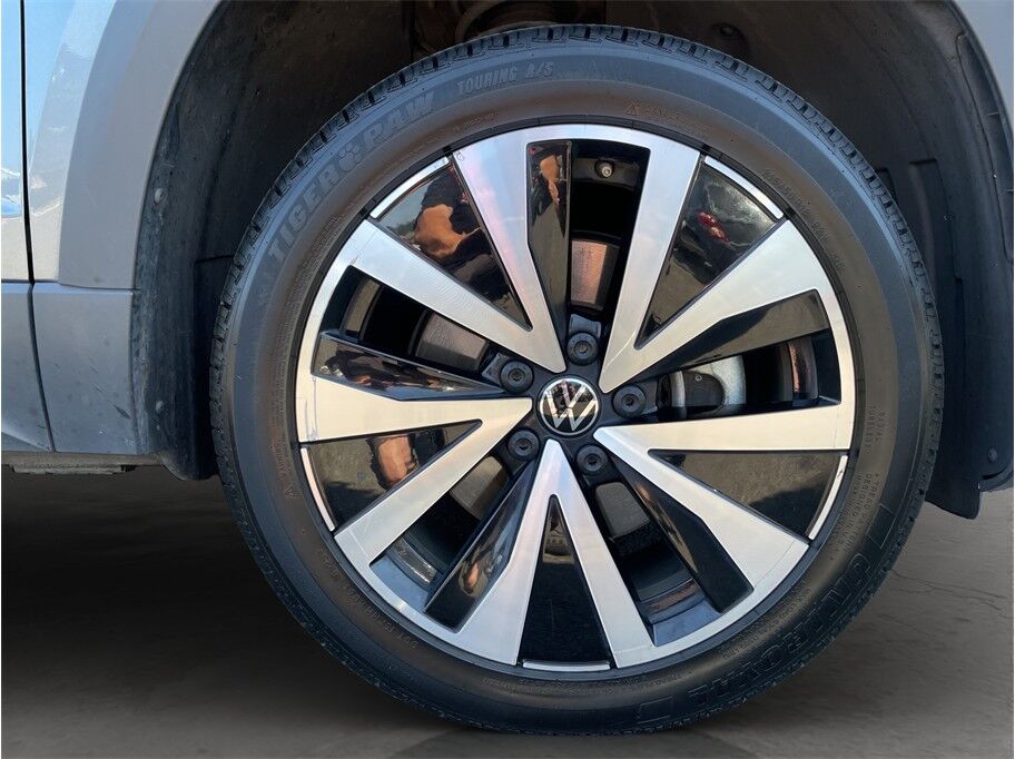 2024 Volkswagen Taos SE Sport Utility 4D Port Orchard WA