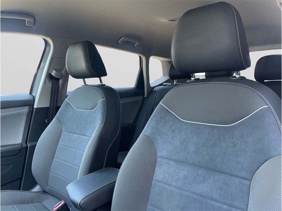 2024 Volkswagen Taos SE Sport Utility 4D Port Orchard WA