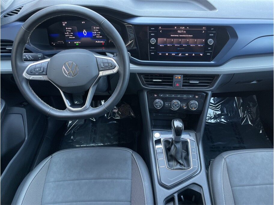 2024 Volkswagen Taos SE Sport Utility 4D Port Orchard WA