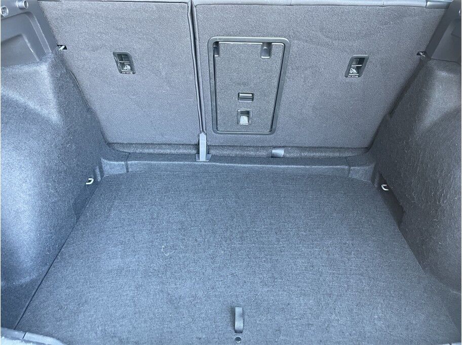 2024 Volkswagen Taos SE Sport Utility 4D Port Orchard WA