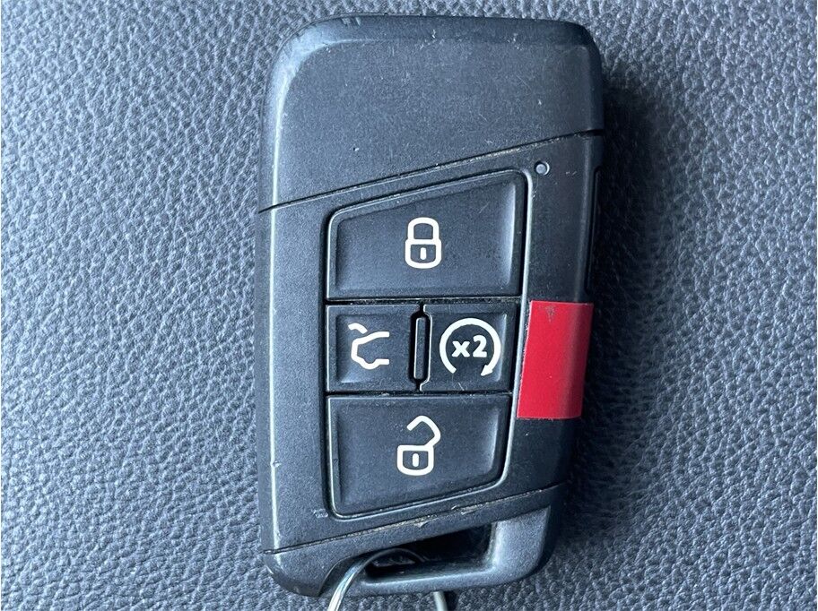 2024 Volkswagen Taos SE Sport Utility 4D Port Orchard WA