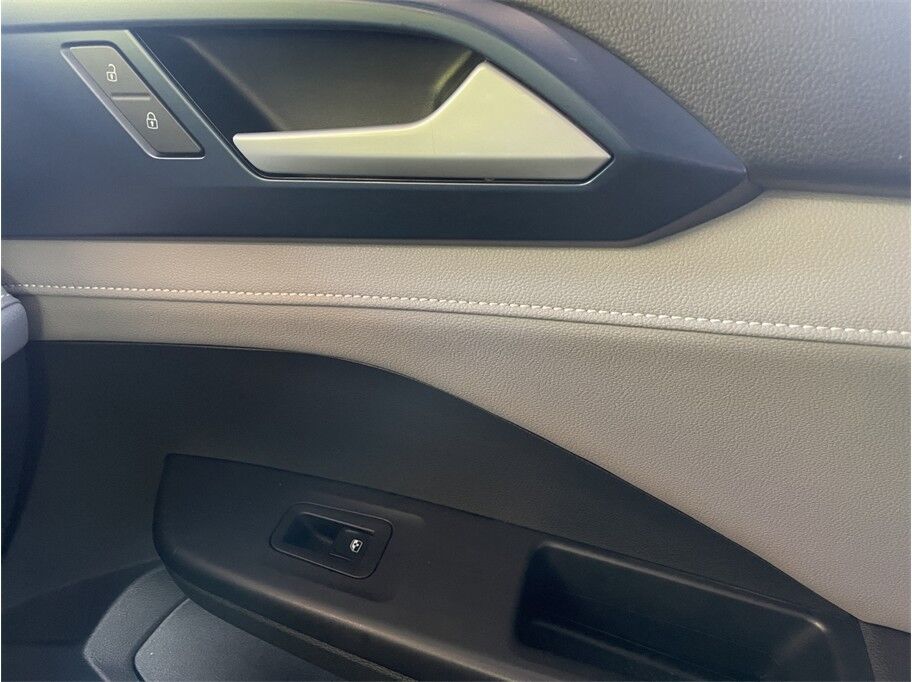 2024 Volkswagen Taos SE Sport Utility 4D Port Orchard WA