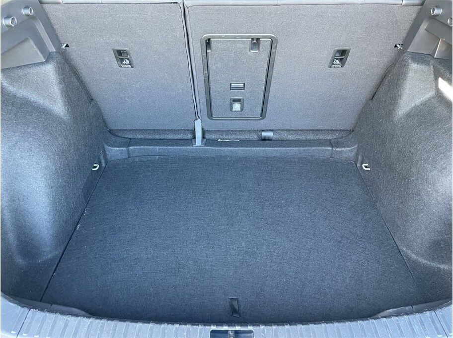 2024 Volkswagen Taos SE Sport Utility 4D Port Orchard WA