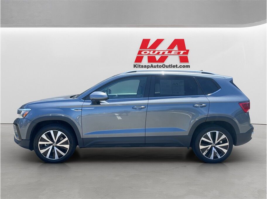 2024 Volkswagen Taos SE Sport Utility 4D Port Orchard WA