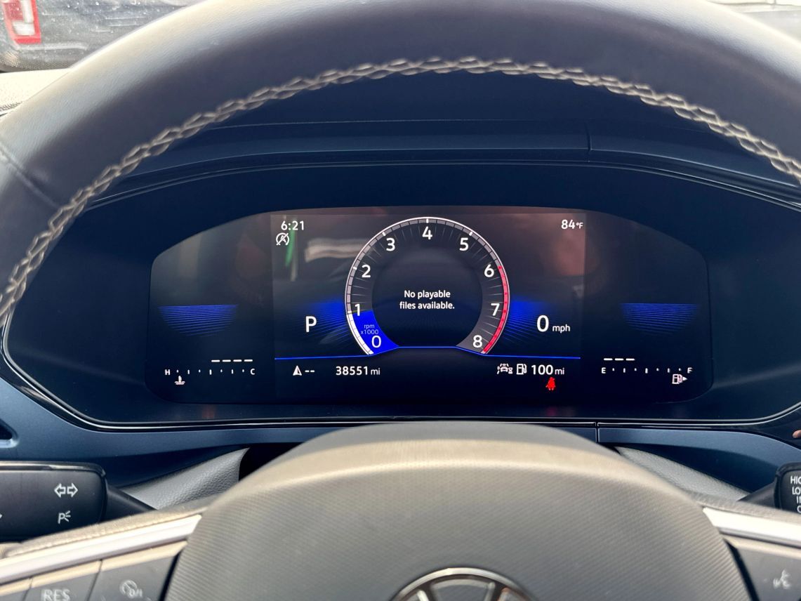 2024 Volkswagen Taos SE Sport Utility 4D
