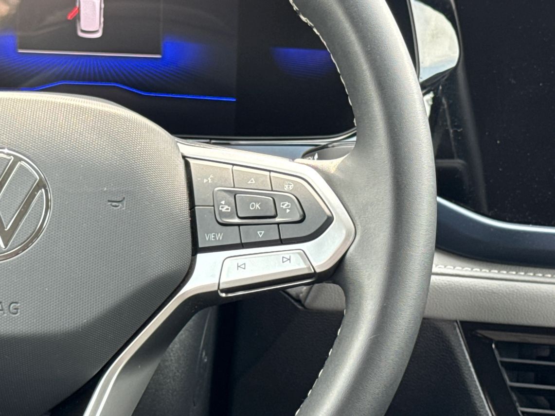 2024 Volkswagen Taos SE Sport Utility 4D