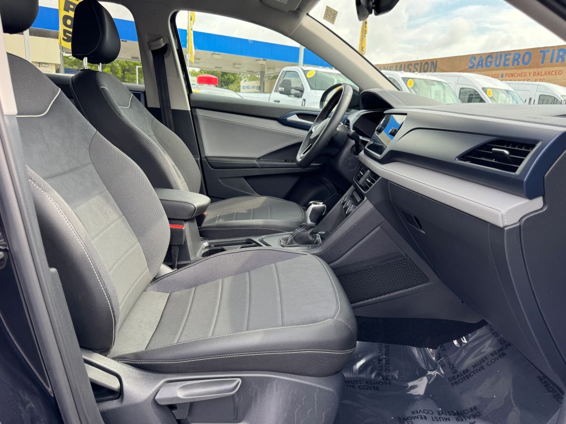 2024 Volkswagen Taos SE Sport Utility 4D