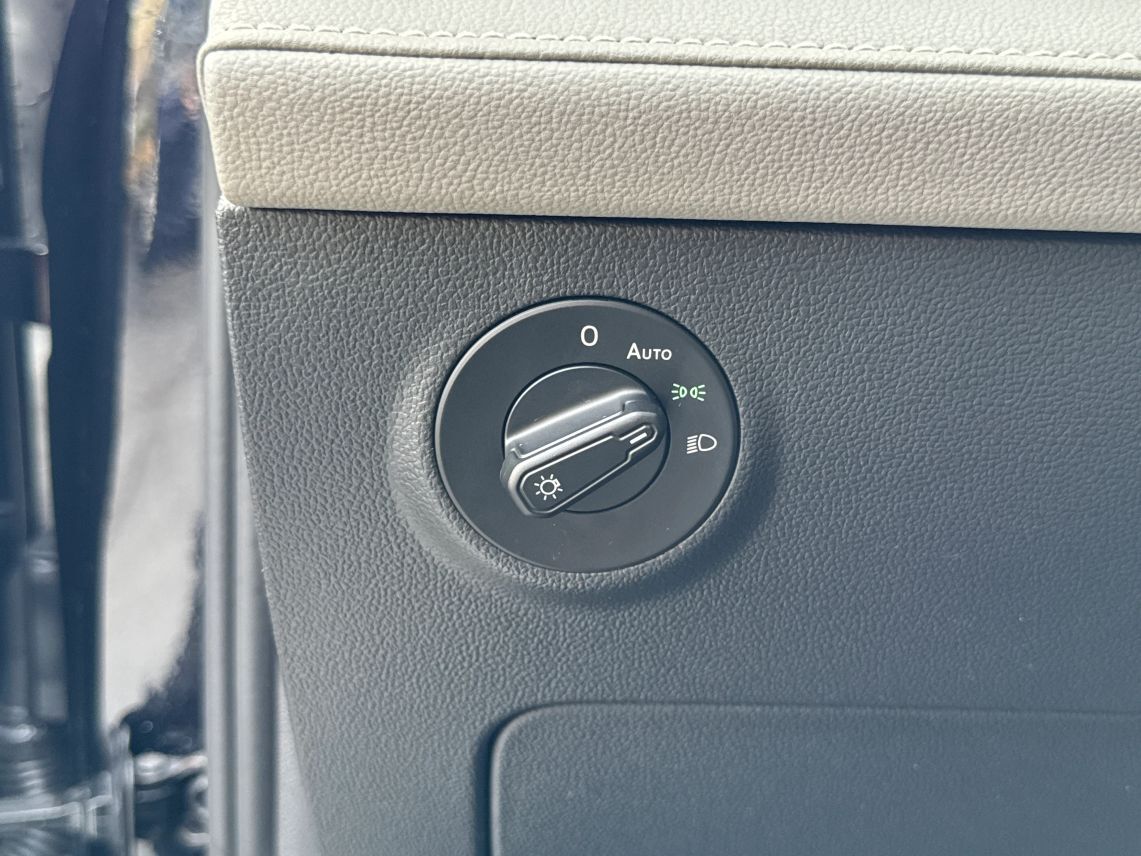 2024 Volkswagen Taos SE Sport Utility 4D