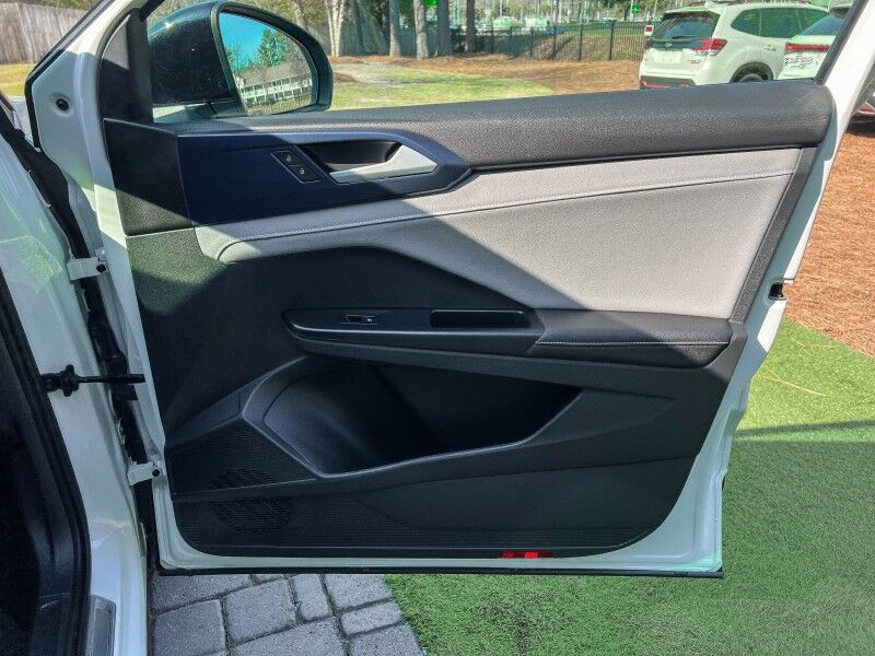 2024 Volkswagen Taos SE Wilmington NC