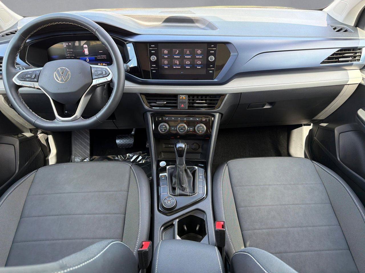 2024 Volkswagen Taos SE Hagerstown MD