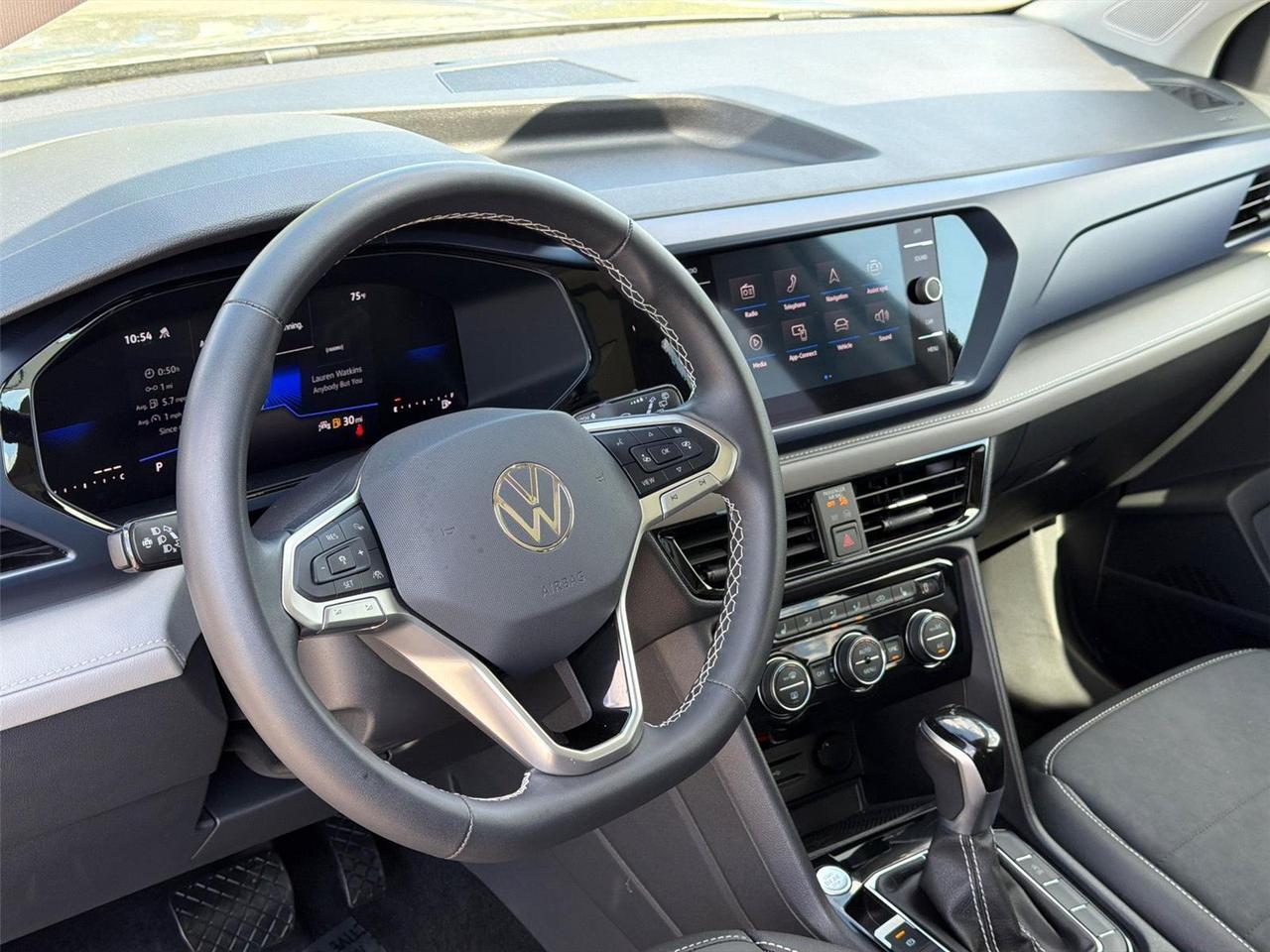 2024 Volkswagen Taos SE Hagerstown MD