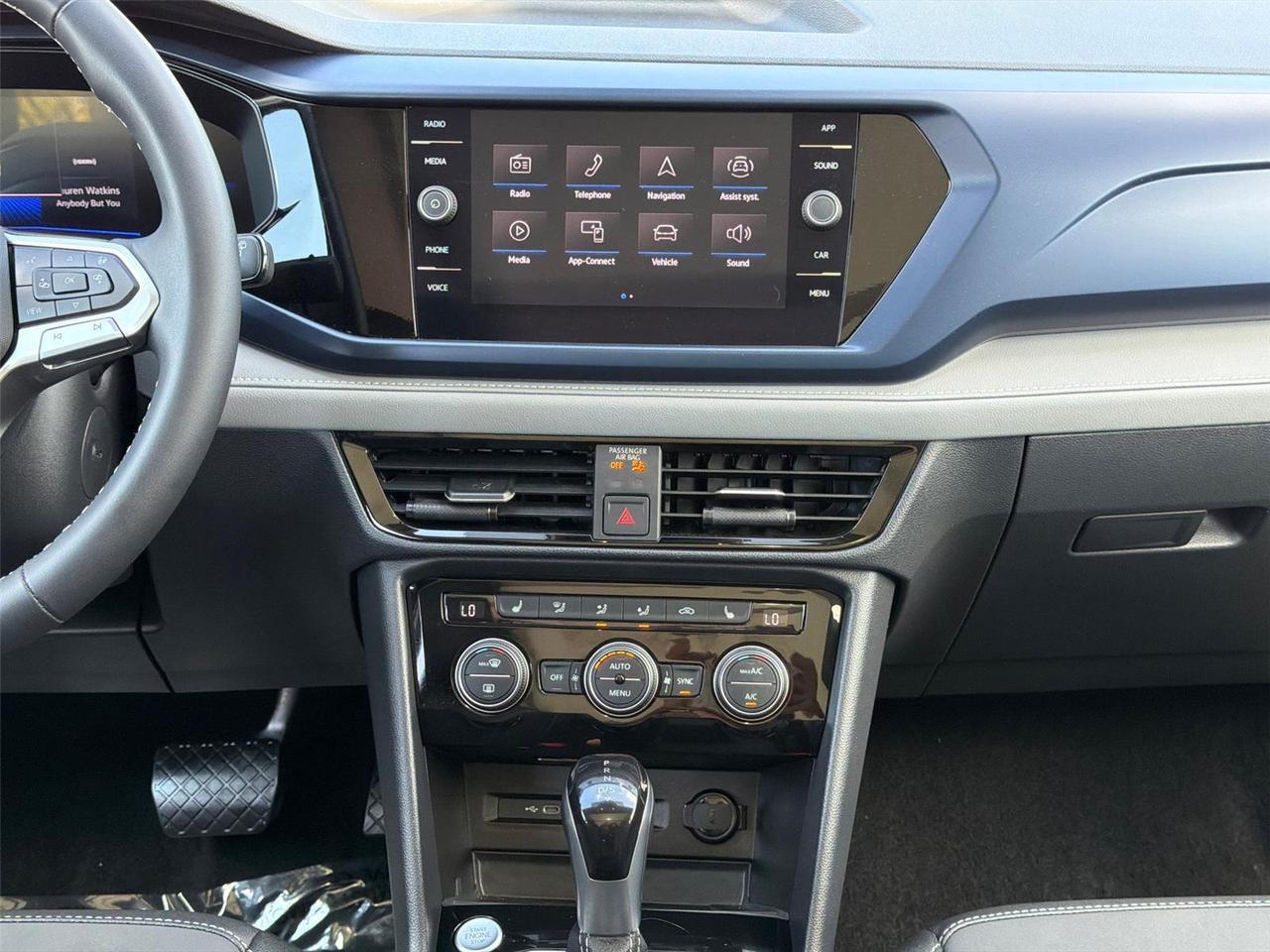 2024 Volkswagen Taos SE Hagerstown MD