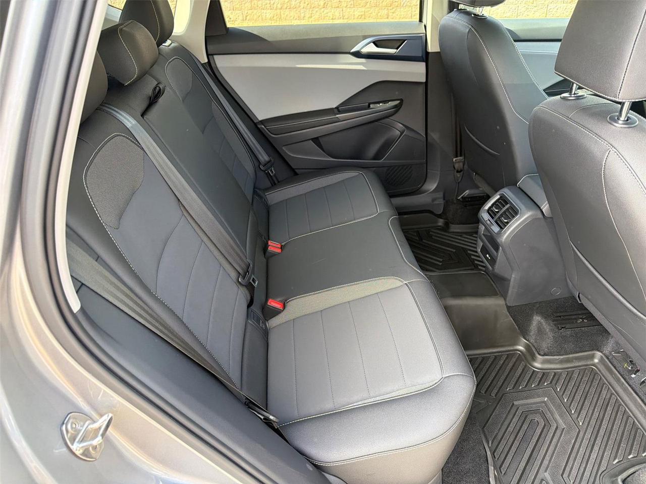 2024 Volkswagen Taos SE Hagerstown MD