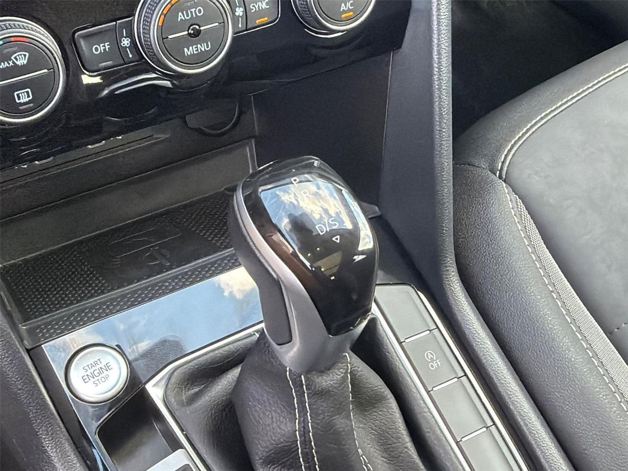 2024 Volkswagen Taos SE Hagerstown MD