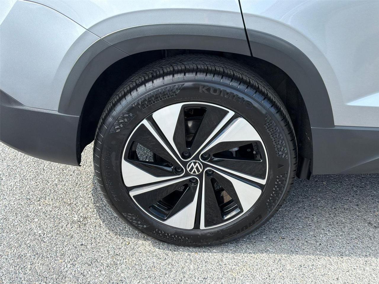 2024 Volkswagen Taos SE Hagerstown MD