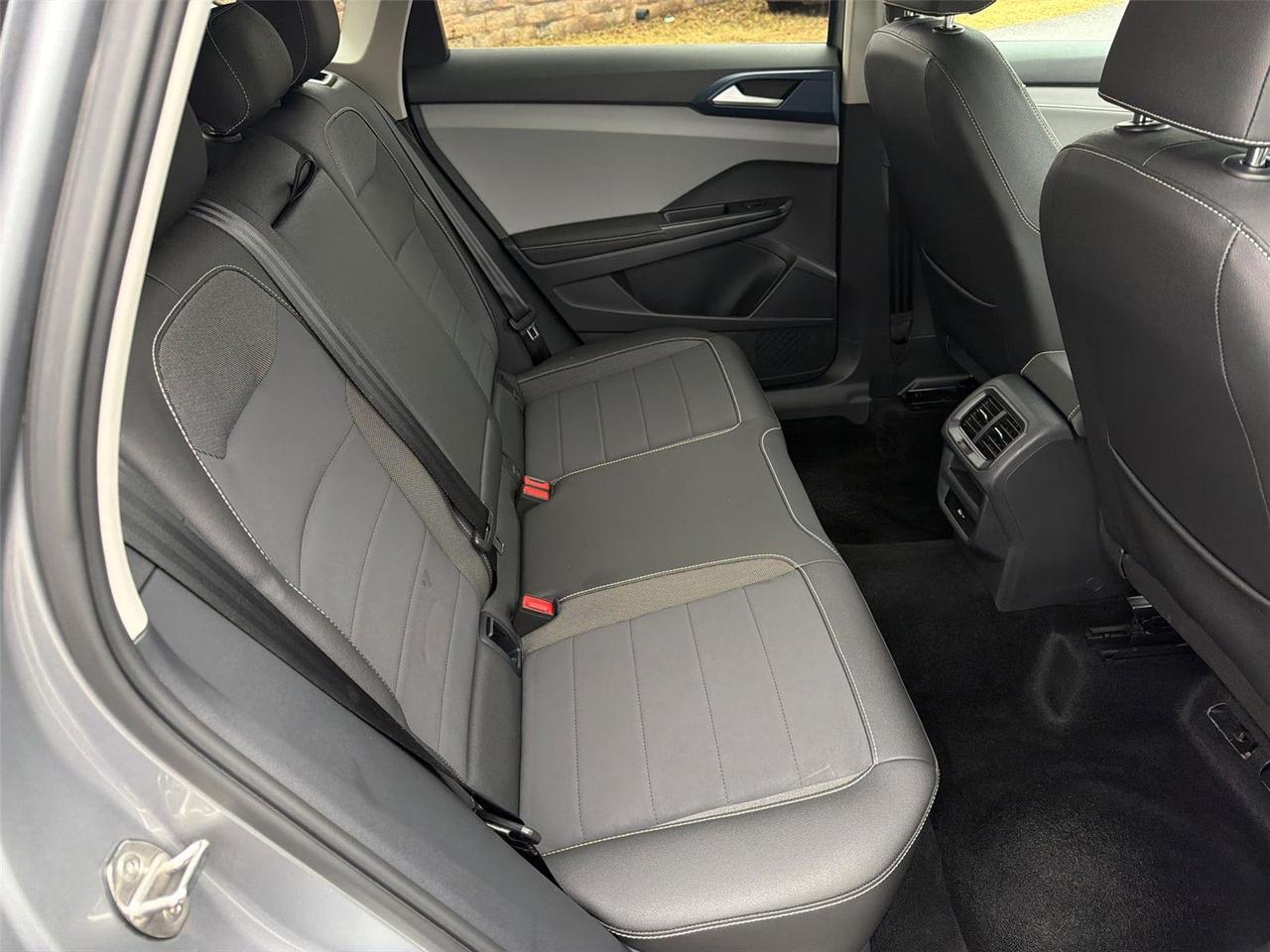 2024 Volkswagen Taos SE Hagerstown MD