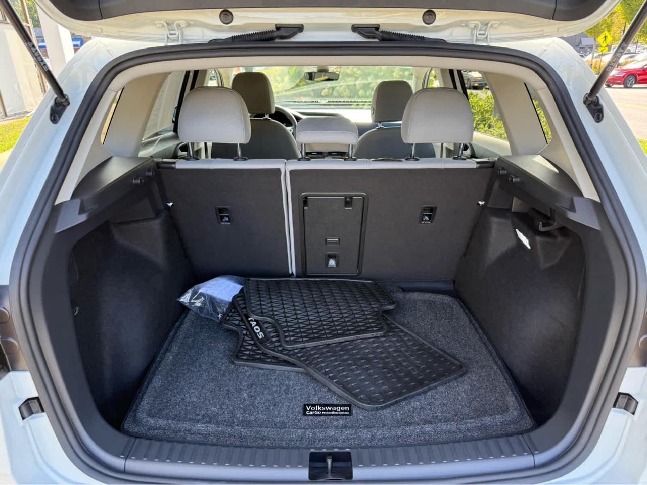 2024 Volkswagen Taos SE Wellesley MA
