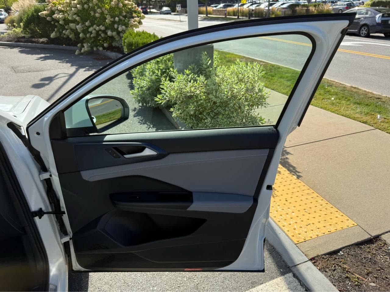 2024 Volkswagen Taos SE Wellesley MA