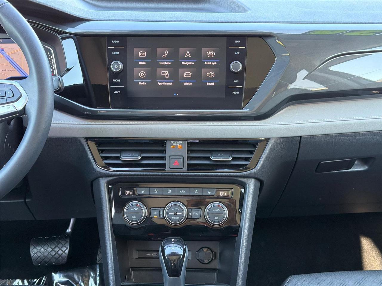 2024 Volkswagen Taos SEL Hagerstown MD