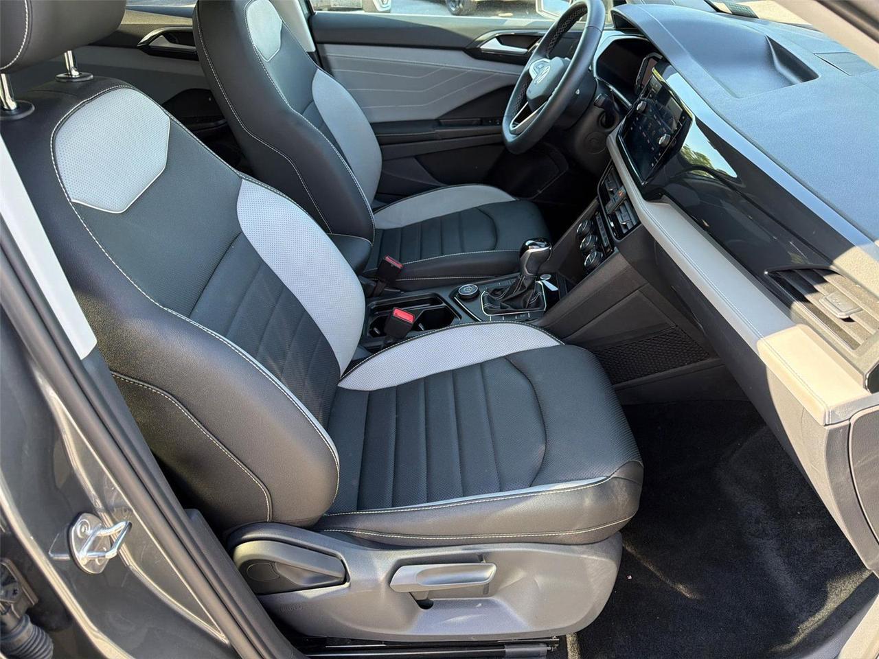 2024 Volkswagen Taos SEL Hagerstown MD