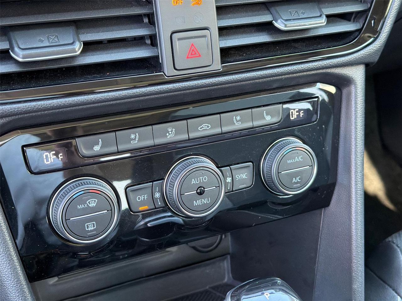 2024 Volkswagen Taos SEL Hagerstown MD
