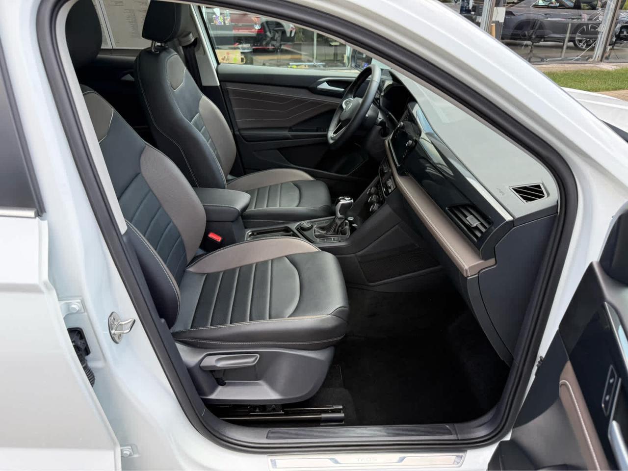 2024 Volkswagen Taos SEL Wellesley MA