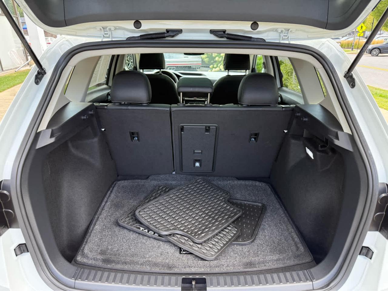 2024 Volkswagen Taos SEL Wellesley MA