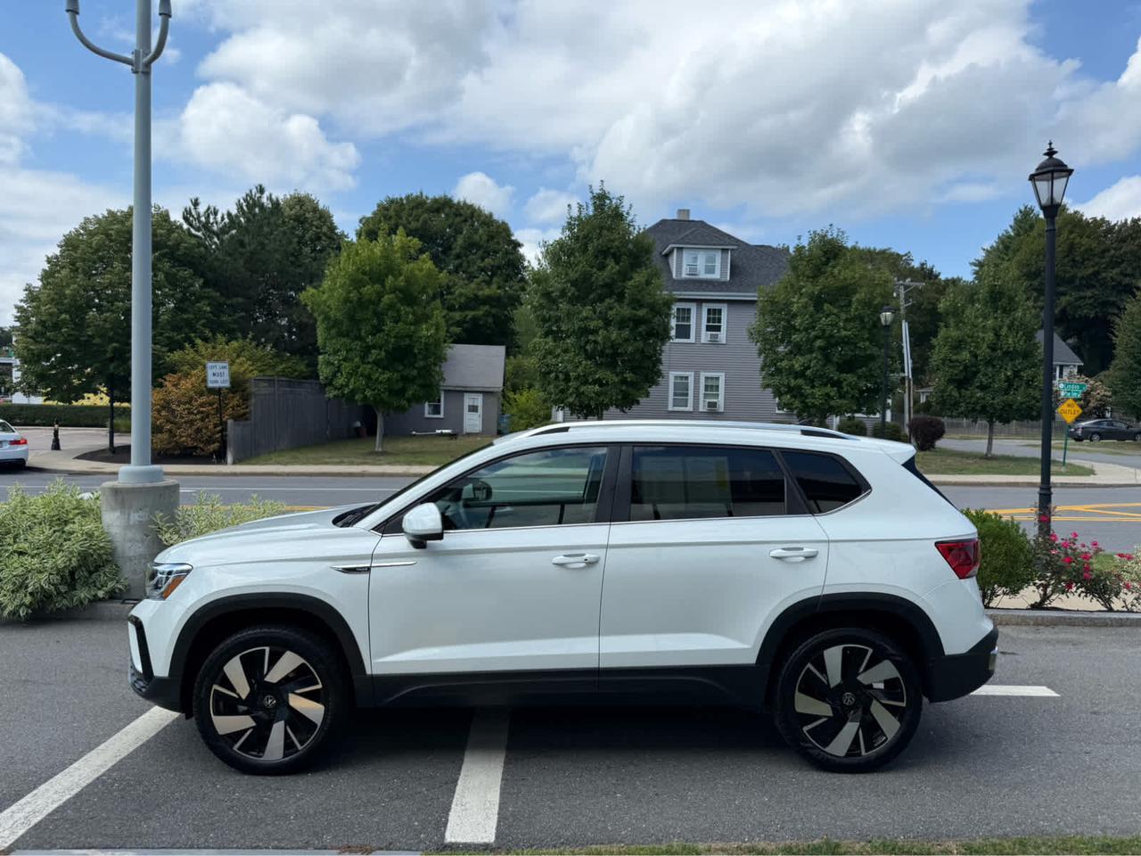 2024 Volkswagen Taos SEL Wellesley MA