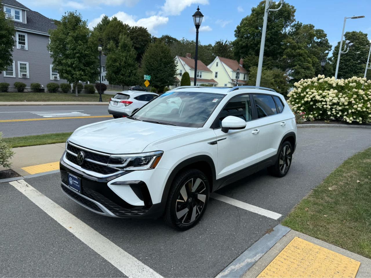 2024 Volkswagen Taos SEL Wellesley MA