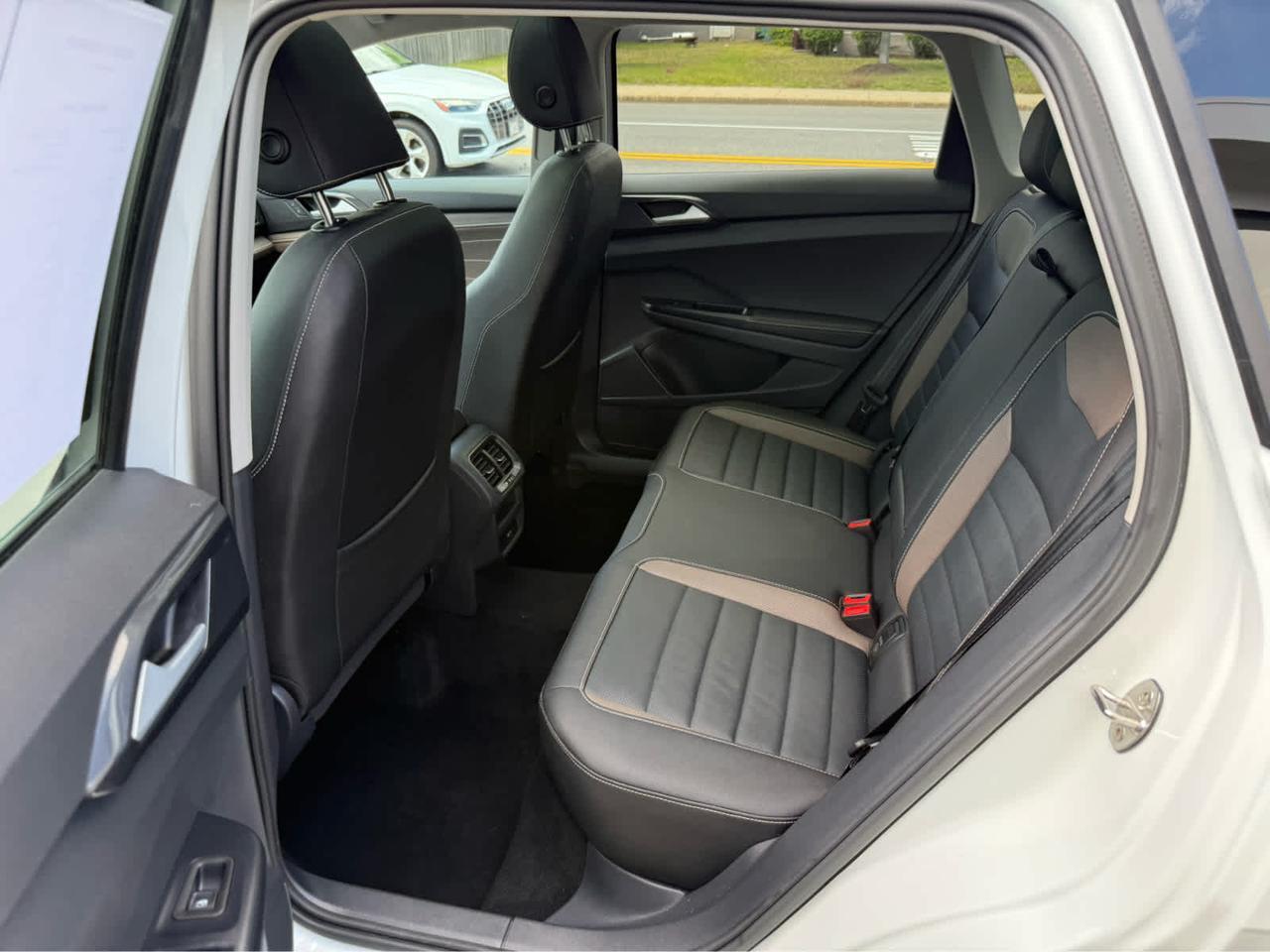 2024 Volkswagen Taos SEL Wellesley MA
