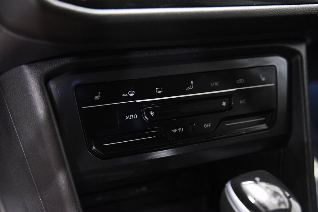 2024 Volkswagen Tiguan 2.0T SE Akron