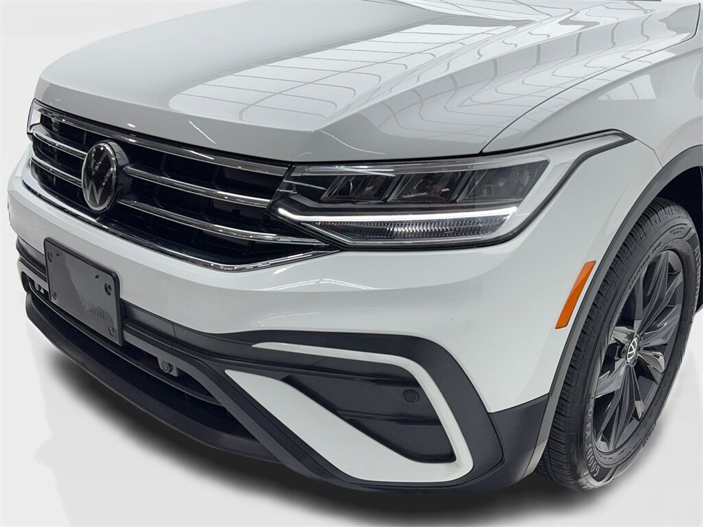 2024 Volkswagen Tiguan 2.0T SE CAM,HTD STS,BLIND SPOT,18&quot; WLS,3RD ROW Plano TX
