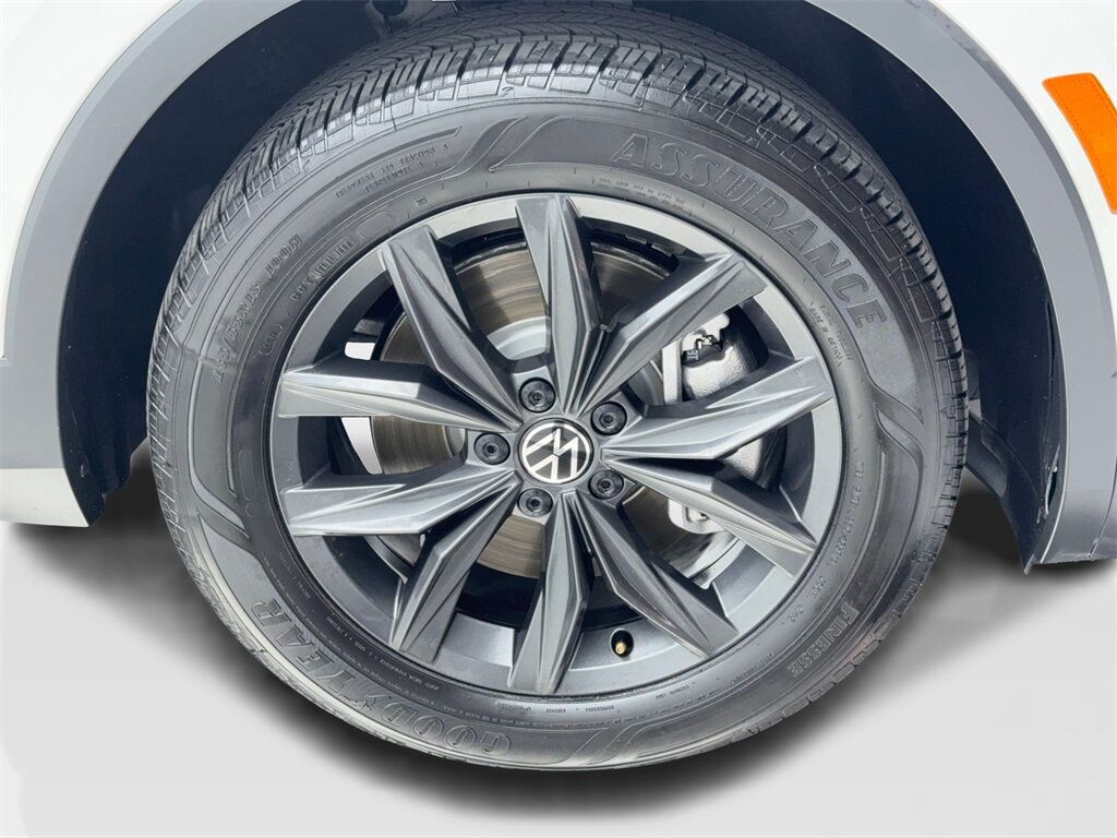 2024 Volkswagen Tiguan 2.0T SE CAM,HTD STS,BLIND SPOT,18&quot; WLS,3RD ROW Plano TX